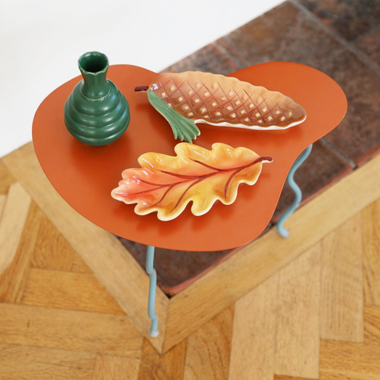 Autumn Leaf Platter, the best-customized gift box and gifts for her and for him from Inna Carton online shop Dubai, UAE