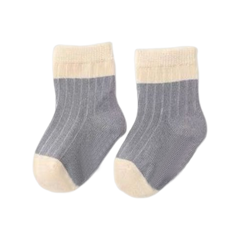 Baby-Socks-Blue-Cream-inna-carton-gift-ideas-gifts-Birthday-best-shop-online-Dubai-UAE-for-her-customized-Shops-UAE-supplier-shop-package-packaging-1_69e3e126-ec91-422b-ae97-128fbc9c864c